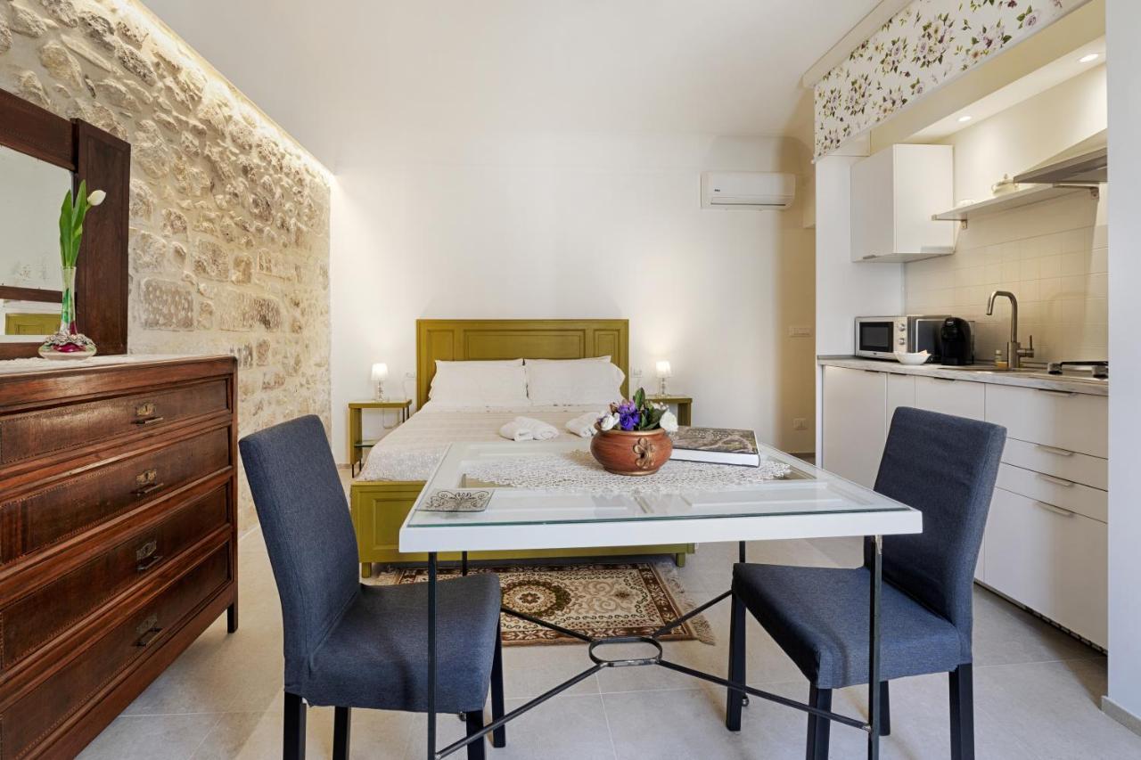 Hyblaliferooms Ragusa Bagian luar foto